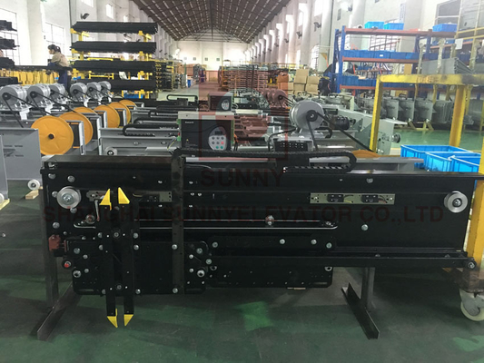 AC220V±20% Voltado Operador de puertas PM de apertura del centro para ascensor