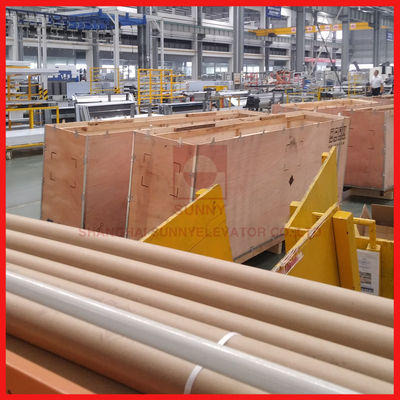 30 / Escalera móvil Esclator mecánico automático del diseño moderno de 35 grados para el centro comercial