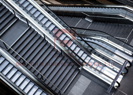 Escalera mecánica K de disposición única con velocidad de 0,5 m/s y ángulo de 35° en acero inoxidable 304